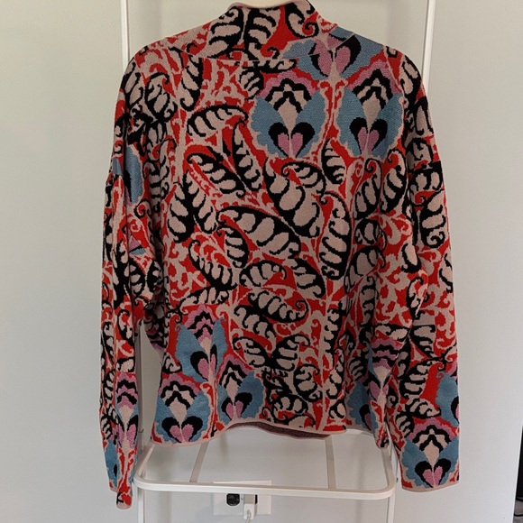 Colorful Patterned Sweater - Picture 4 of 6